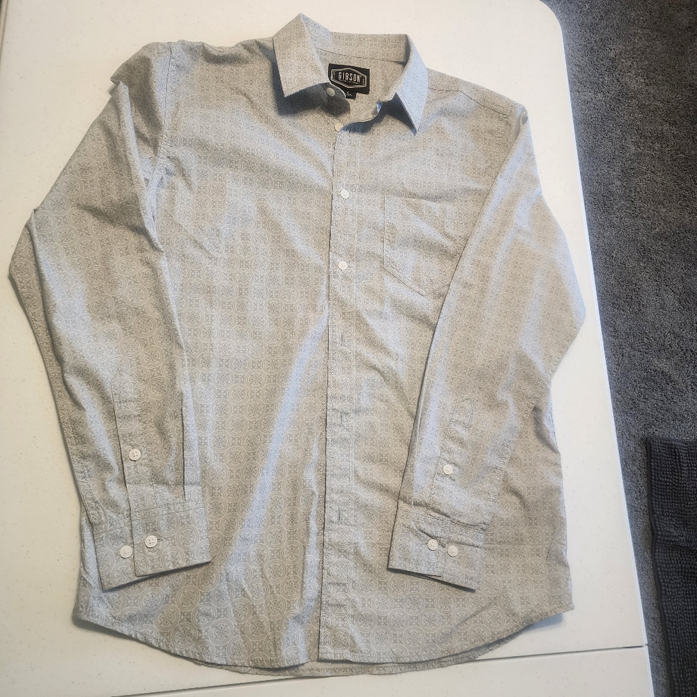 Gibson Gray Casual Button Down Shirt Timeless Style